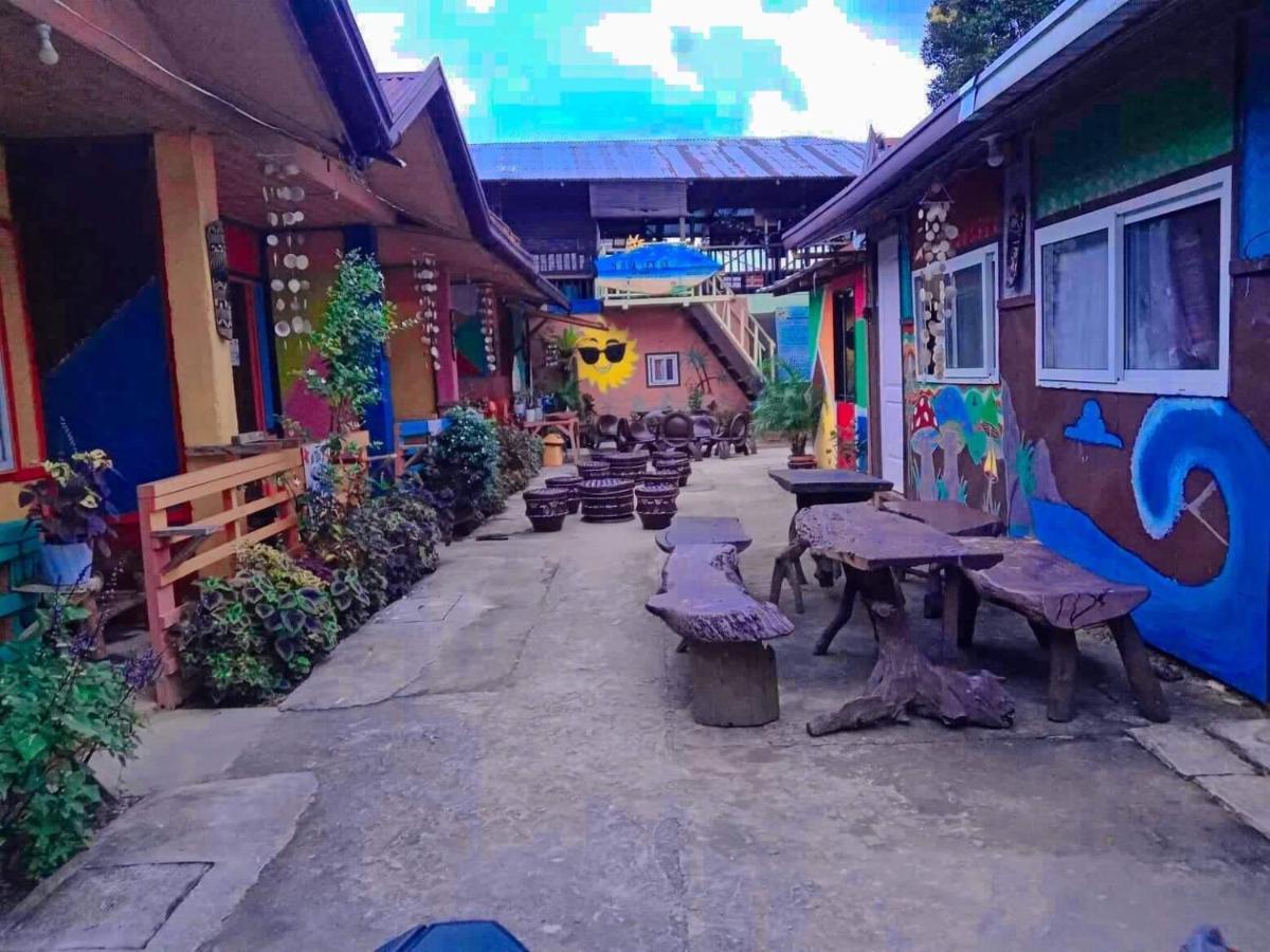 אל נידו Backpackers Inn Gardenview Inn מראה חיצוני תמונה